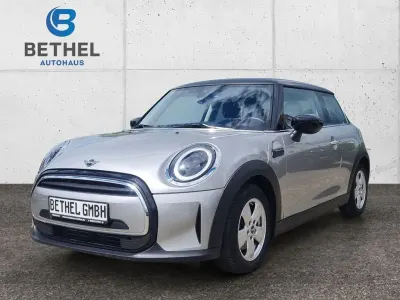 Gebraucht Mini Cooper Essential 136 PS (100 kW) 2023 Silber Kleinwagen