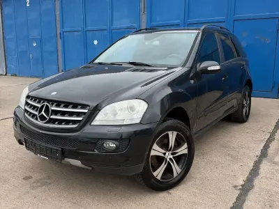 Gebraucht Mercedes ML320 224 PS (164 kW) 2006 Schwarz SUV