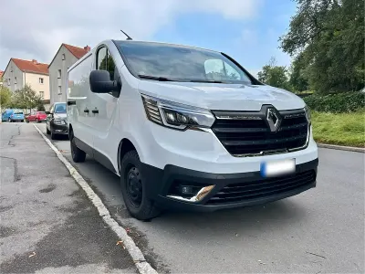 Gebraucht Renault Trafic 150 PS (110 kW) 2023 Weiß Van / Kleinbus