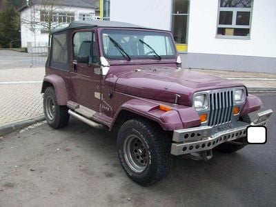 Second-hand Jeep Wrangler 121 CP (88 kW) 1991 Roșu SUV