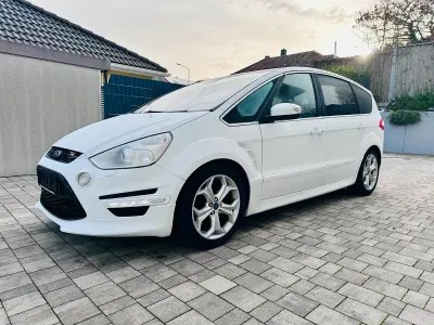 Używany Ford S-MAX Titanium S 163 KM (119 kW) 2015 Biały Minivan