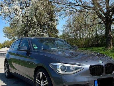 Usata BMW 116 Sport Line 136 CV (100 kW) 2012 Grigio Utilitaria