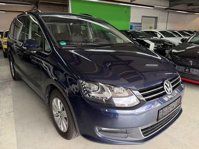 Gebraucht VW Sharan Comfortline 140 PS (102 kW) 2014 Blau Van / Kleinbus