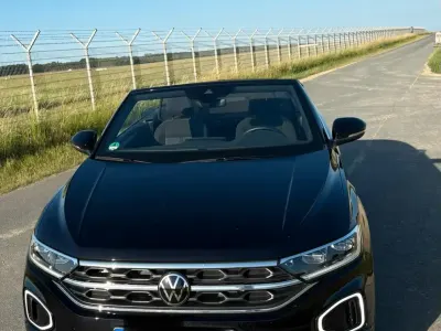 Gebraucht VW T-Roc Cabriolet 116 PS (85 kW) 2024 Schwarz Cabrio
