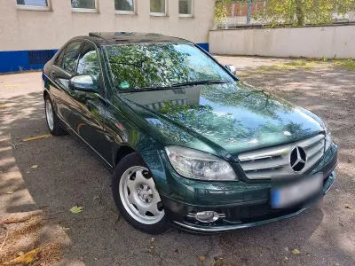 Gebraucht Mercedes C200 Avantgarde 136 PS (100 kW) 2008 Grün Limousine