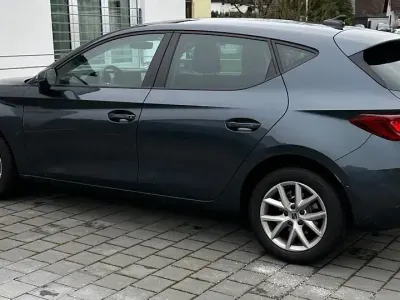 Gebraucht Seat Leon Style 131 PS (96 kW) 2021 Grau Limousine