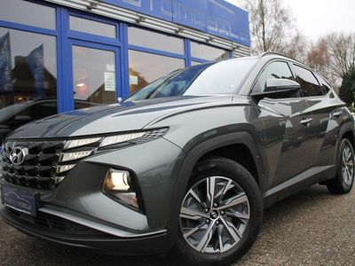 Grau Gebraucht 2022 Hyundai Tucson Essential SUV | 21.650 € (Fairer Preis)
