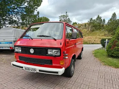 Second-hand VW Caravelle 111 CP (81 kW) 1992 Roșu Van