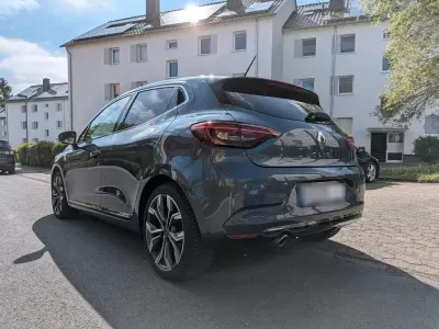 Używany Renault Clio IV Edition One 131 KM (96 kW) 2019 Szary Hatchback