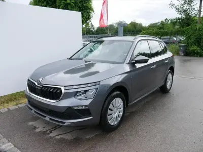 Neu Skoda Kamiq Selection 2026 Grau SUV