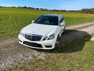 Mercedes E63 AMG