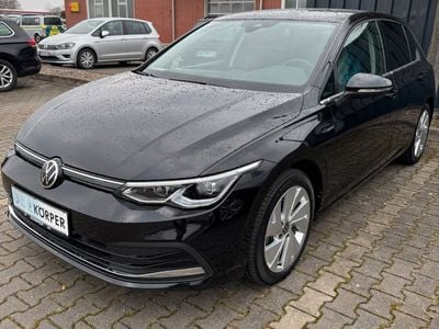 Schwarz Gebraucht 2020 VW Golf VIII Style Limousine | 24.290 € (Fairer Preis)