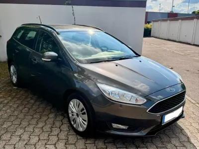 Usata Ford Focus 125 CV (91 kW) 2017 Grigio Station wagon
