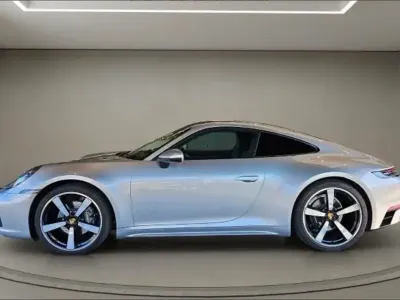Gebraucht Porsche 992 385 PS (283 kW) 2024