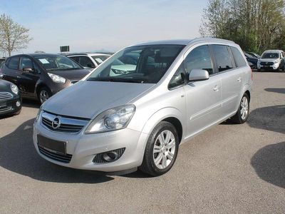 Usata Opel Zafira 140 CV (102 kW) 2013 Argento Monovolume
