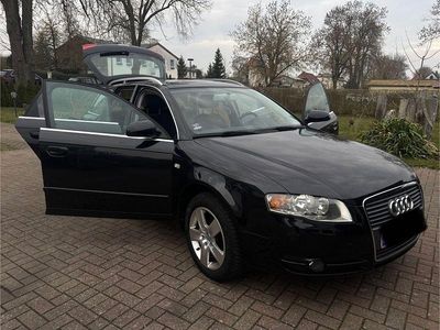 Gebraucht Audi A4 131 PS (96 kW) 2005 Schwarz Kombi