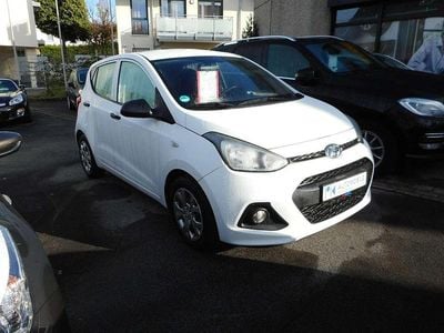 Gebraucht Hyundai i10 Classic 67 PS (49 kW) 2016 Polar white/sol Kleinwagen