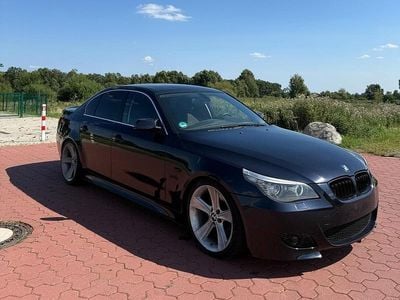 BMW 523