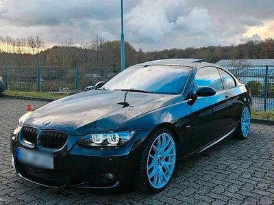 Schwarz Gebraucht 2009 BMW 335 M Sport Coupé | 11.999 €
