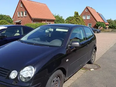 Gebraucht VW Polo 64 PS (47 kW) 2003 Schwarz Kleinwagen