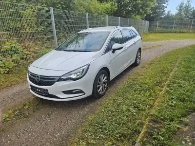 Gebraucht Opel Astra Edition 136 PS (100 kW) 2018 Weiß Kombi