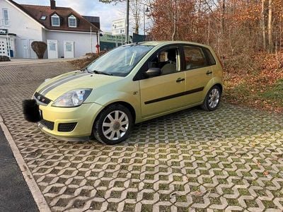 Usata Ford Fiesta Style 69 CV (50 kW) 2007 Giallo Utilitaria