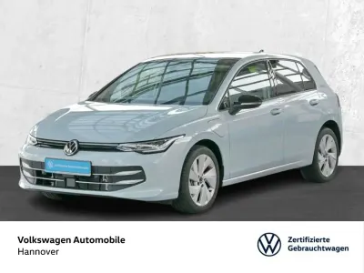 Gebraucht VW Golf VIII Goal 204 PS (150 kW) 2025 Crystal ice blue metallic Limousine