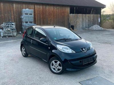 gebraucht Peugeot 107 1.0 Benzin 8x bereift