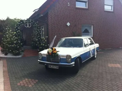 Gebraucht Mercedes W114 185 PS (136 kW) 1973 Blau Limousine