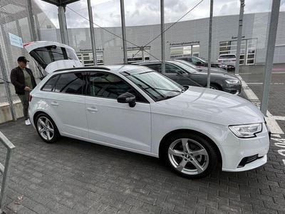 Gebraucht Audi A3 Sport 150 PS (110 kW) 2018 Weiß Limousine