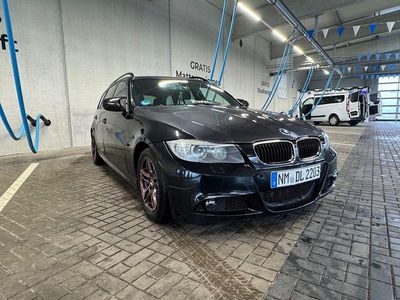 Gebraucht BMW 320 Sport Line 177 PS (130 kW) 2009 Schwarz Kombi