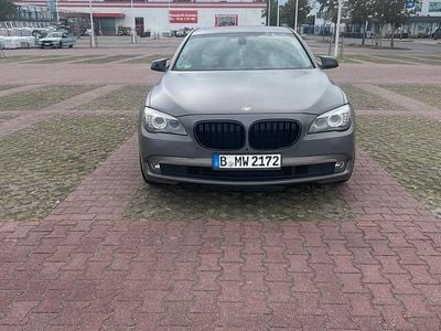 BMW 730