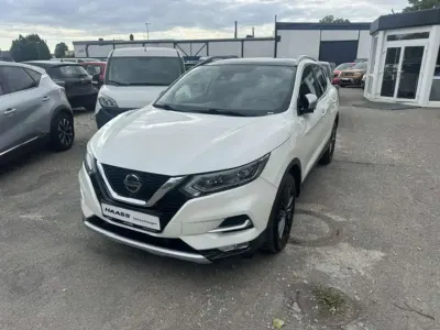 Gebraucht Nissan Qashqai Acenta 140 PS (102 kW) 2019 Weiß SUV