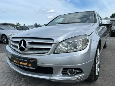 Gebraucht Mercedes C180 156 PS (114 kW) 2010 Silber Limousine