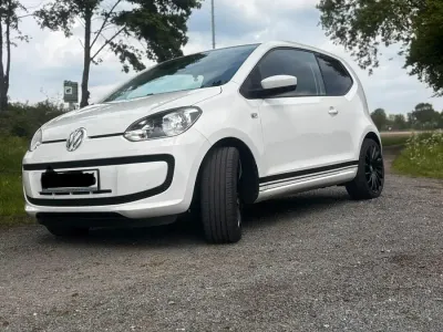 Używany VW up! 68 KM (50 kW) 2015 Biały Hatchback