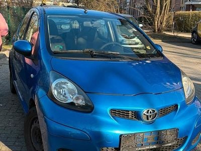 Gebraucht Toyota Aygo 68 PS (50 kW) 2009 Blau Kleinwagen