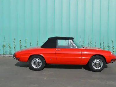 Gebraucht Alfa Romeo Spider 120 PS (88 kW) 1970 Rot Cabrio