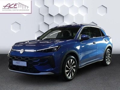 Neu VW T-Roc Life 150 PS (110 kW) 2026 Blau SUV