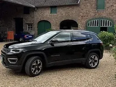 Gebraucht Jeep Compass Limited 170 PS (125 kW) 2018 Schwarz SUV