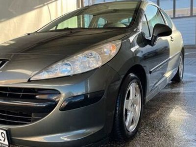 gebraucht Peugeot 207 / TÜV NEU / Zahnriemen Neu