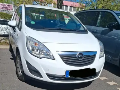 Używany Opel Meriva 101 KM (74 kW) 2012 Biały Minivan