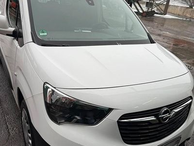 Gebraucht Opel Combo 103 PS (75 kW) 2019 Weiß Van / Kleinbus