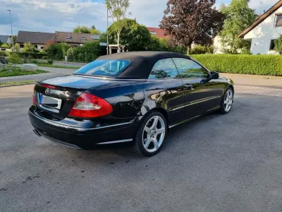 Gebraucht Mercedes CLK350 Avantgarde 272 PS (200 kW) 2005 Schwarz Cabrio