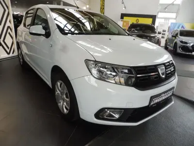 Gebraucht Dacia Sandero Lauréate 90 PS (66 kW) 2017 Weiß Limousine