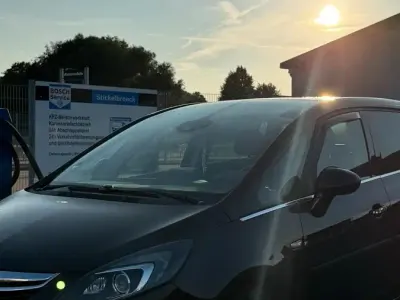 Gebraucht Opel Zafira 164 PS (120 kW) 2012 Braun Van / Kleinbus