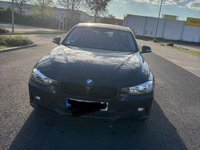 Usata BMW 318 143 CV (105 kW) 2013 Nero Berlina
