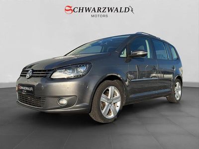 Grau Gebraucht 2012 VW Touran Highline Van / Kleinbus | 11.900 € (Etwas zu teuer)