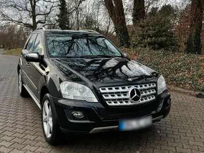 Gebraucht Mercedes ML420 306 PS (225 kW) 2009 Schwarz SUV