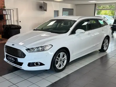Gebraucht Ford Mondeo Titanium 160 PS (117 kW) 2015 Weiß Limousine