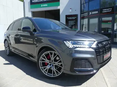 Usata Audi Q7 Competition 286 CV (210 kW) 2023 Grigio SUV